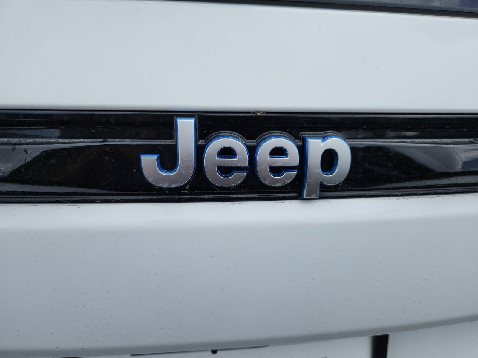 New 2025 Jeep Grand Cherokee Limited 4xe w/ Luxury Tech Group II image 23