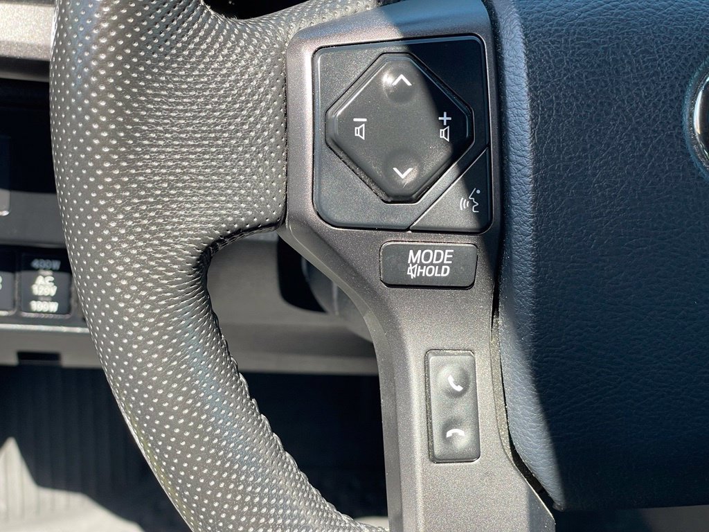 Used 2020 Toyota Tacoma TRD Off-Road AWD/4WD image 15