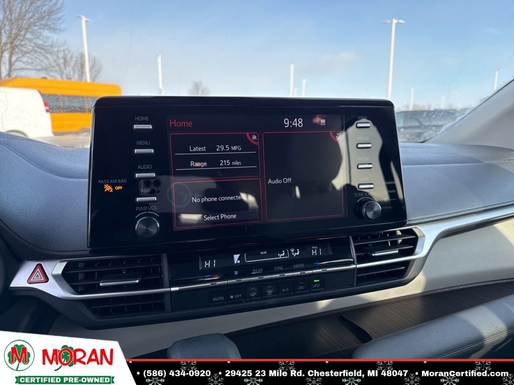 Used 2024 Toyota Sienna LE image 16