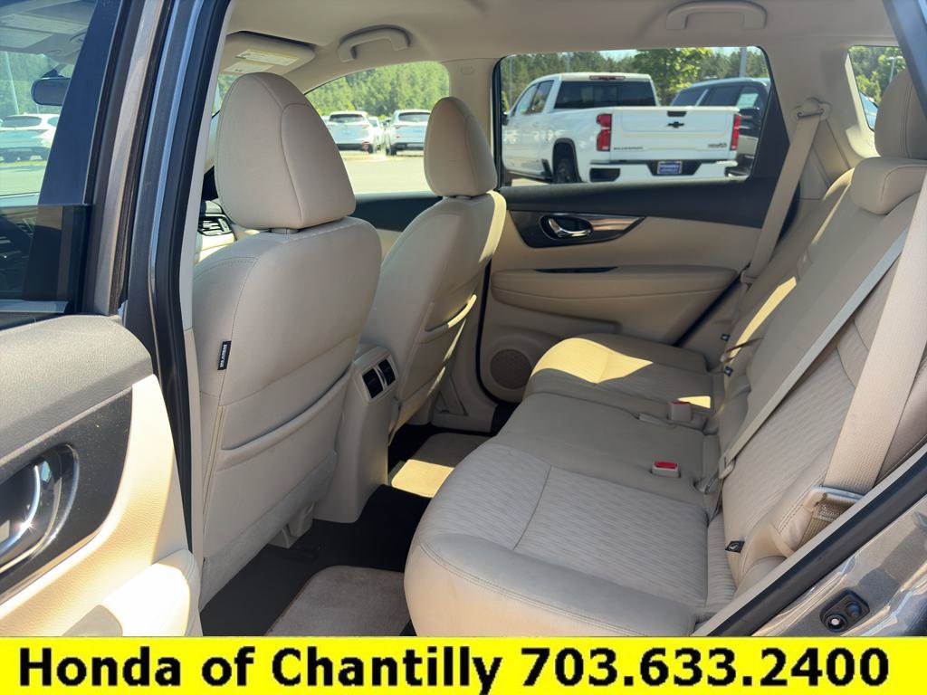 Used 2017 Nissan Rogue S w/ S Appearance Package AWD/4WD image 24