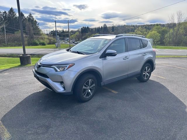 Used 2016 Toyota RAV4 XLE AWD/4WD image 7