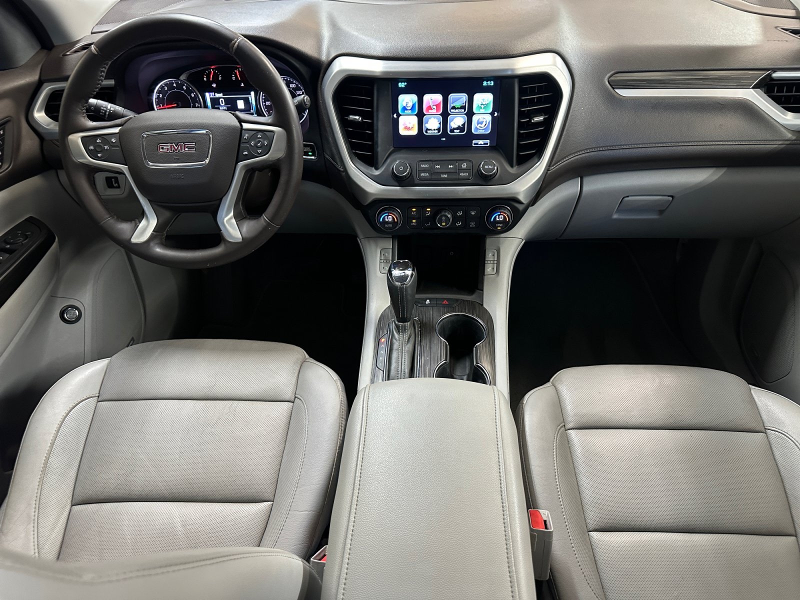 Used 2017 GMC Acadia SLT FWD image 3