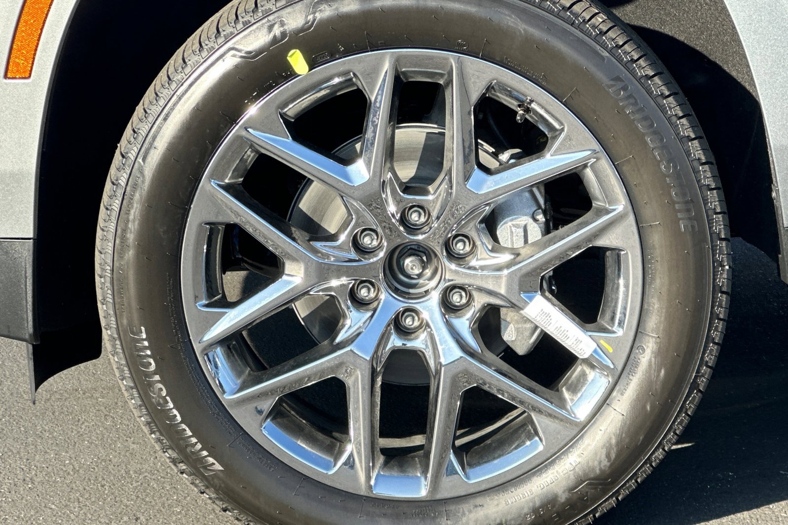 New 2026 Chevrolet Suburban Premier image 32