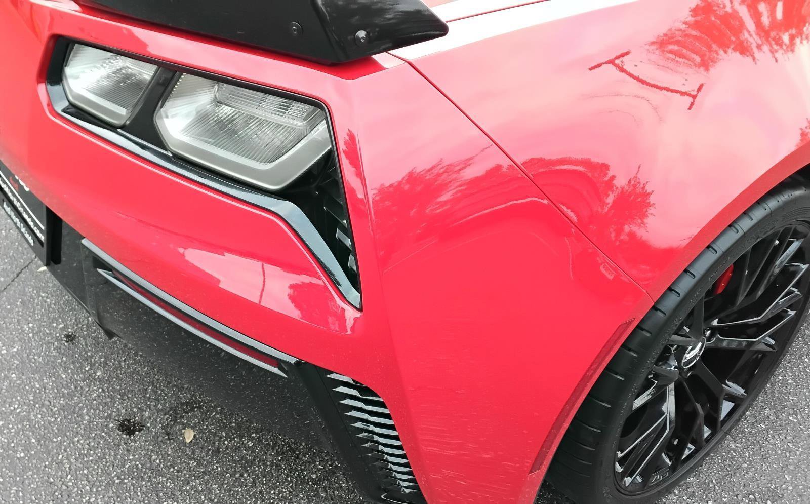 Used 2015 Chevrolet Corvette Z06 w/ 3LZ Preferred Equipment Group image 9