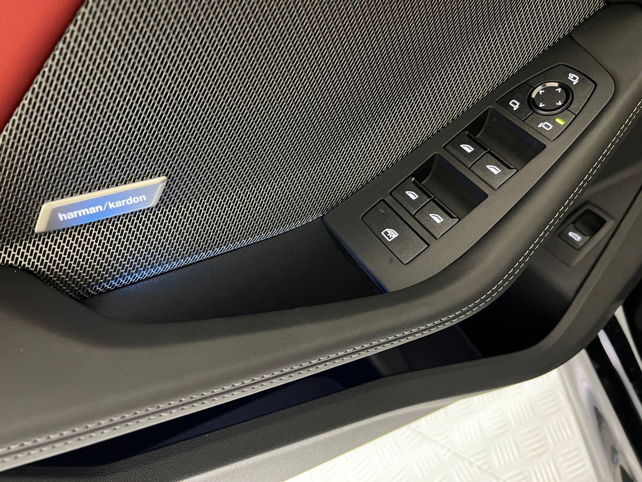 Used 2025 BMW M235i xDrive w/ Premium Package image 12