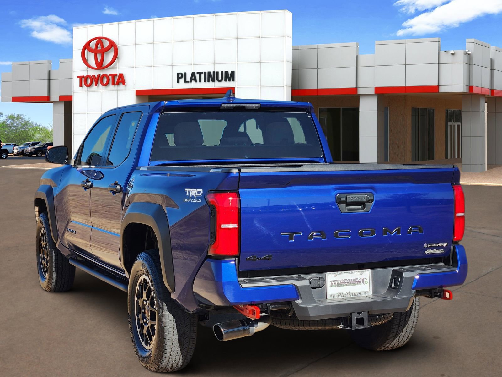 Used 2025 Toyota Tacoma TRD Off-Road image 5