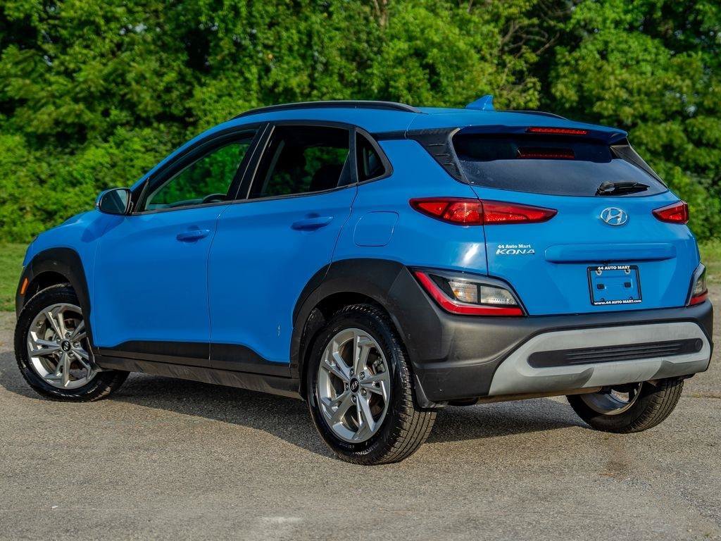 Used 2022 Hyundai Kona SEL w/ Convenience Package FWD image 6