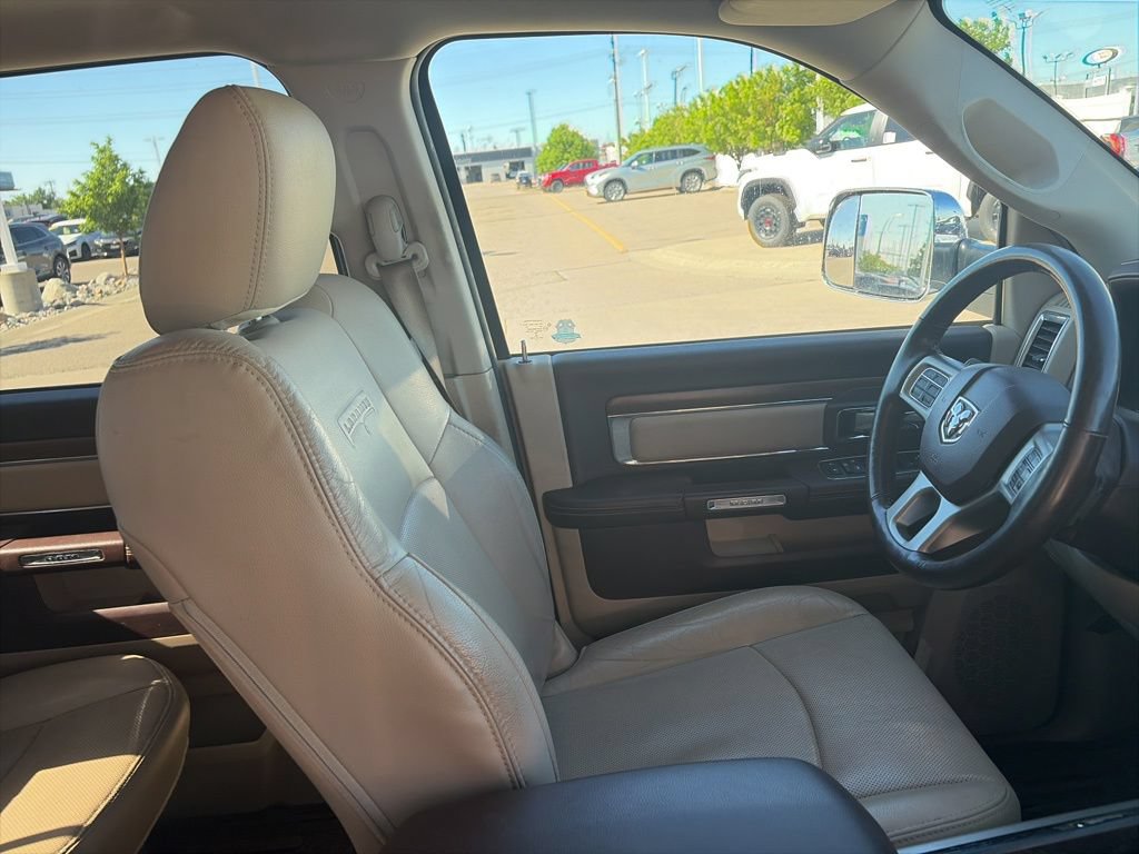 Used 2015 RAM 1500 Laramie w/ Convenience Group AWD/4WD image 14