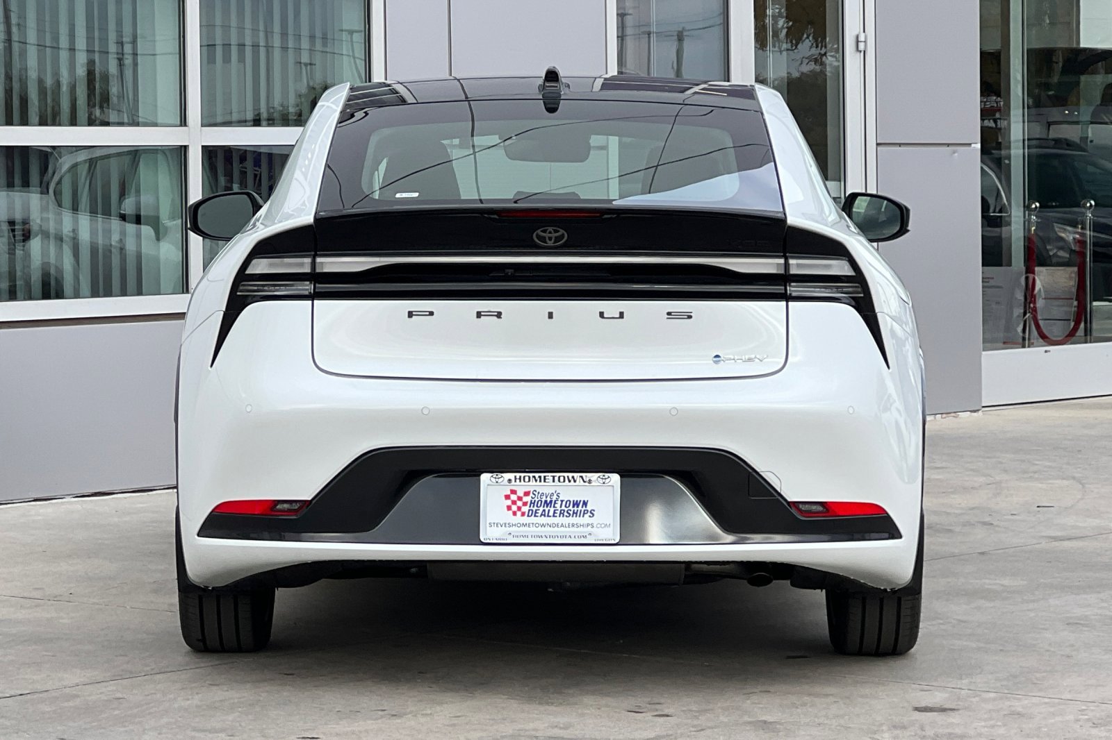 New 2026 Toyota Prius Plug-In Hybrid image 5