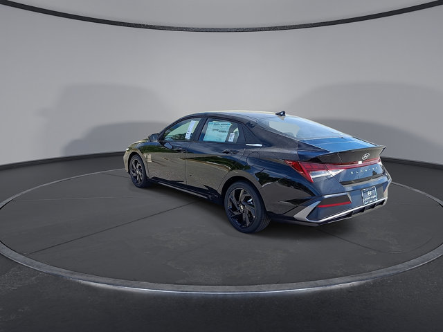 New 2026 Hyundai Elantra SEL Sport Premium FWD image 6