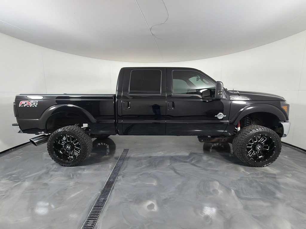 Used 2016 Ford F250 Lariat w/ Lariat Ultimate Package AWD/4WD image 4