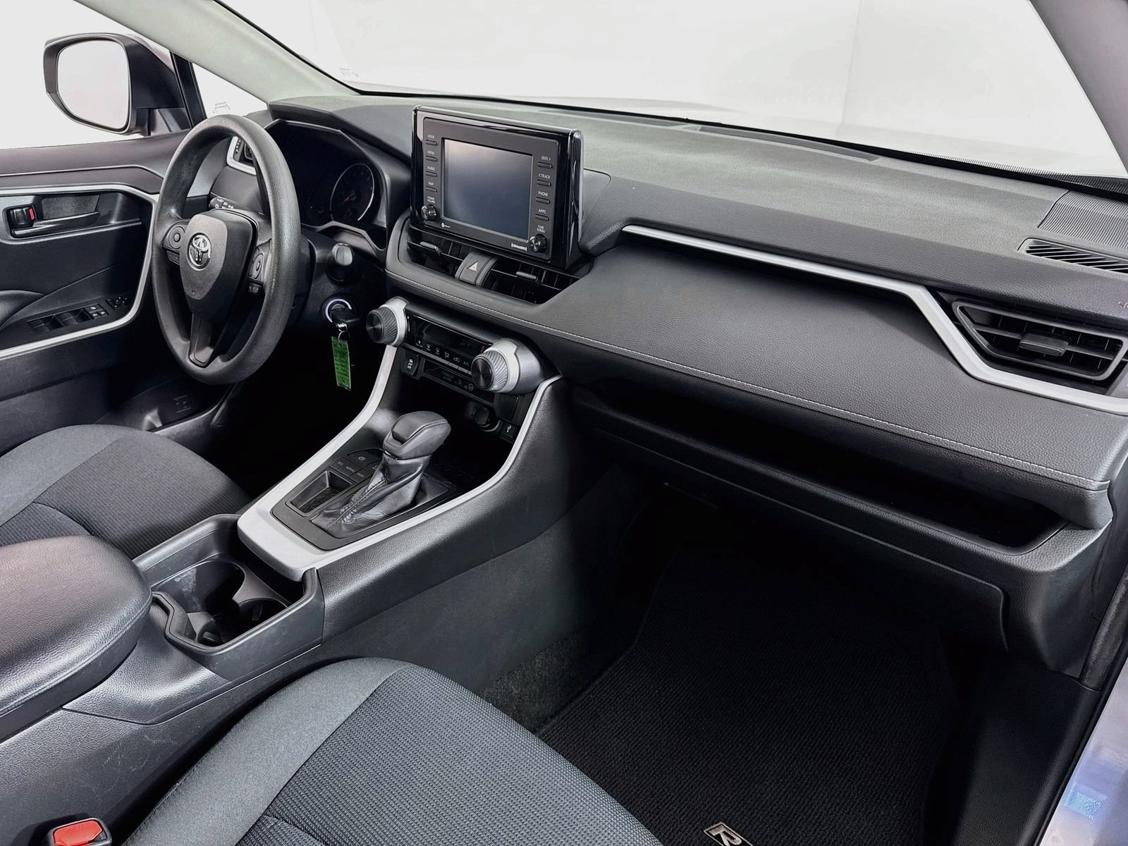 Certified 2020 Toyota RAV4 LE FWD image 26