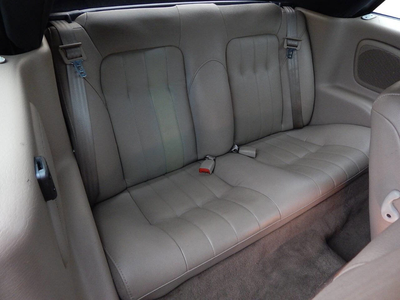 Used 2001 Chrysler Sebring LXi image 15