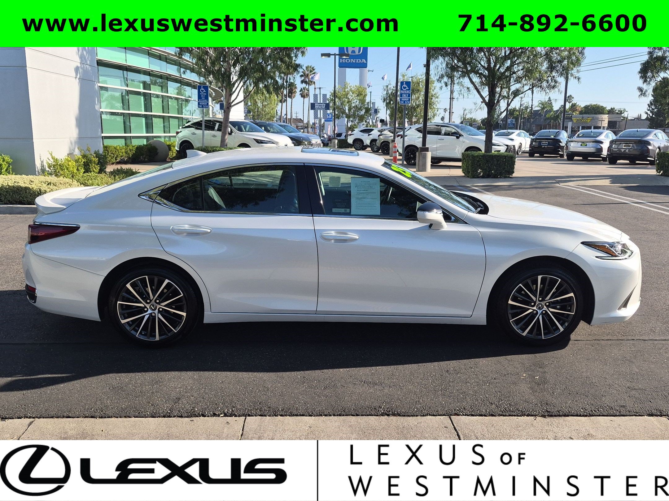 Certified 2025 Lexus ES 300h w/ Premium Package FWD image 4
