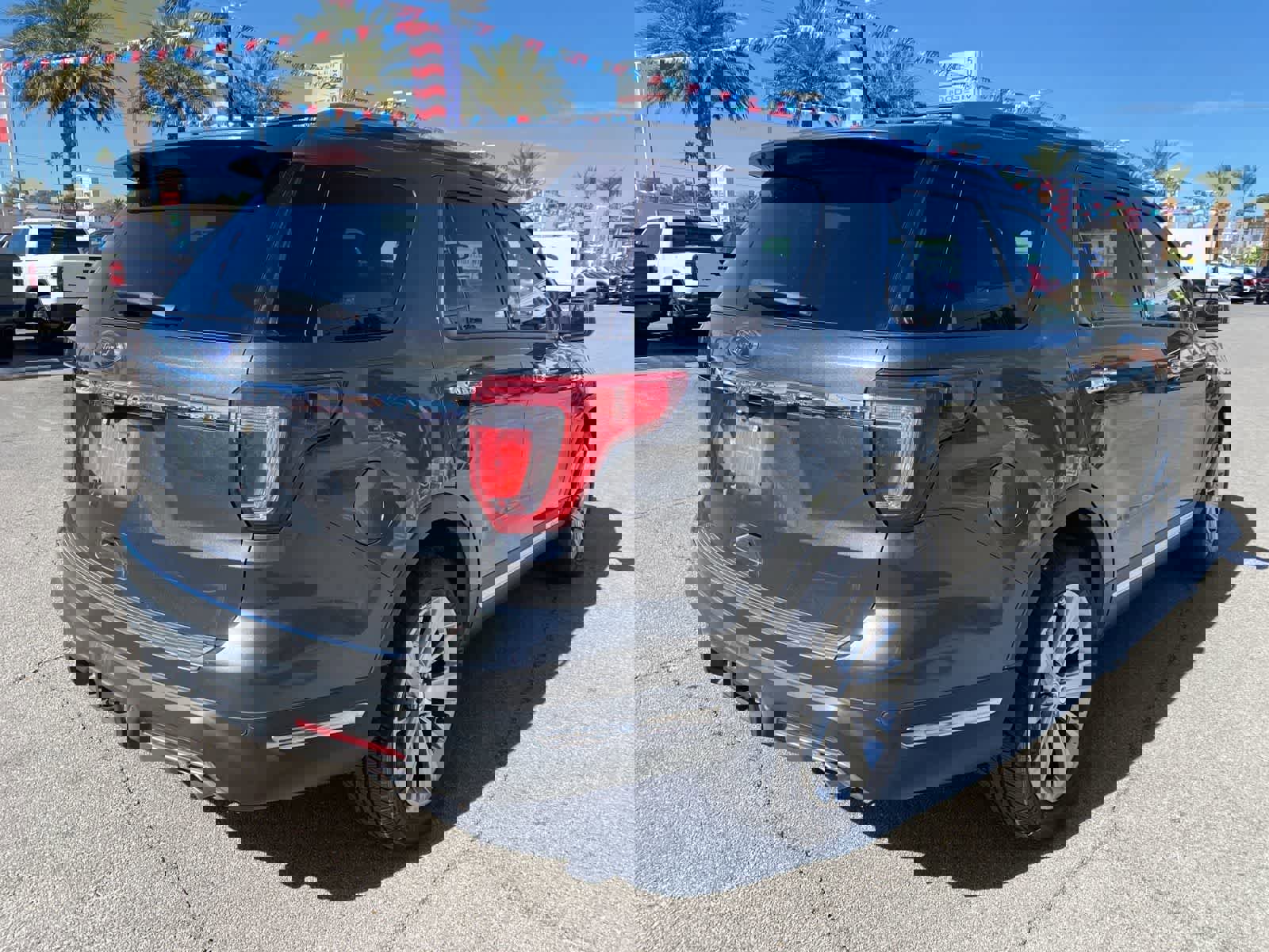 Used 2018 Ford Explorer Limited FWD image 5