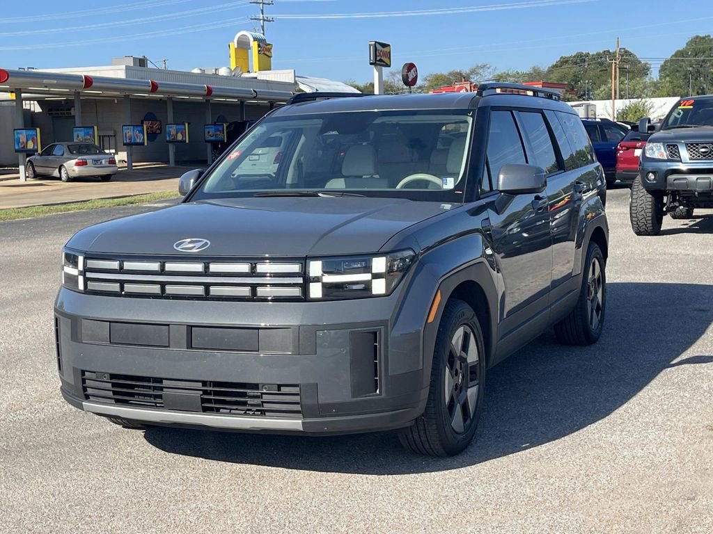 Used 2025 Hyundai Santa Fe SEL image 3