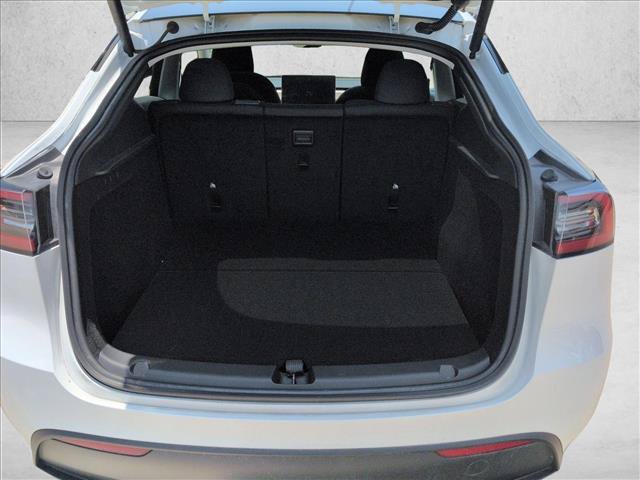Used 2023 Tesla Model Y Long Range AWD/4WD image 6