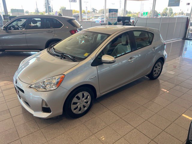 Used 2013 Toyota Prius C One FWD image 3