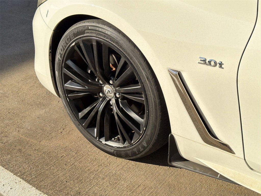 Used 2017 INFINITI Q60 w/ Premium Plus Package 3.0T image 4