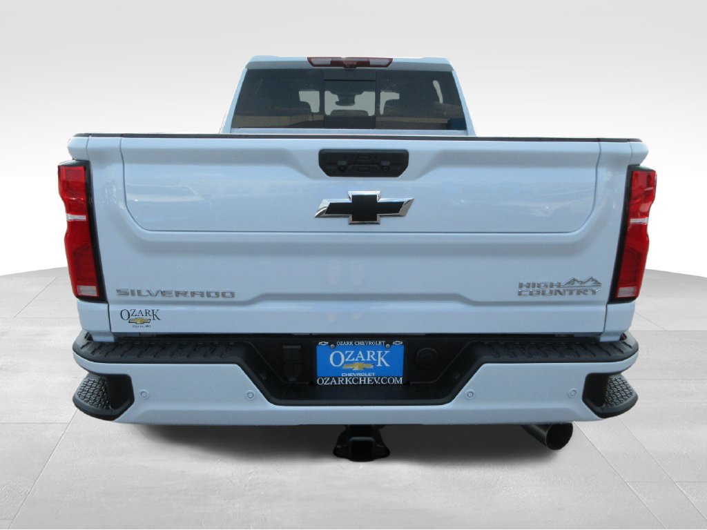New 2026 Chevrolet Silverado 3500 High Country w/ High Country Premium Package AWD/4WD image 4