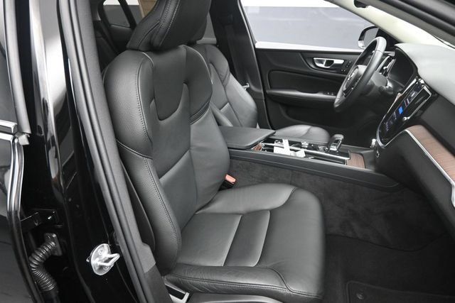 Certified 2023 Volvo S60 B5 Plus FWD image 27