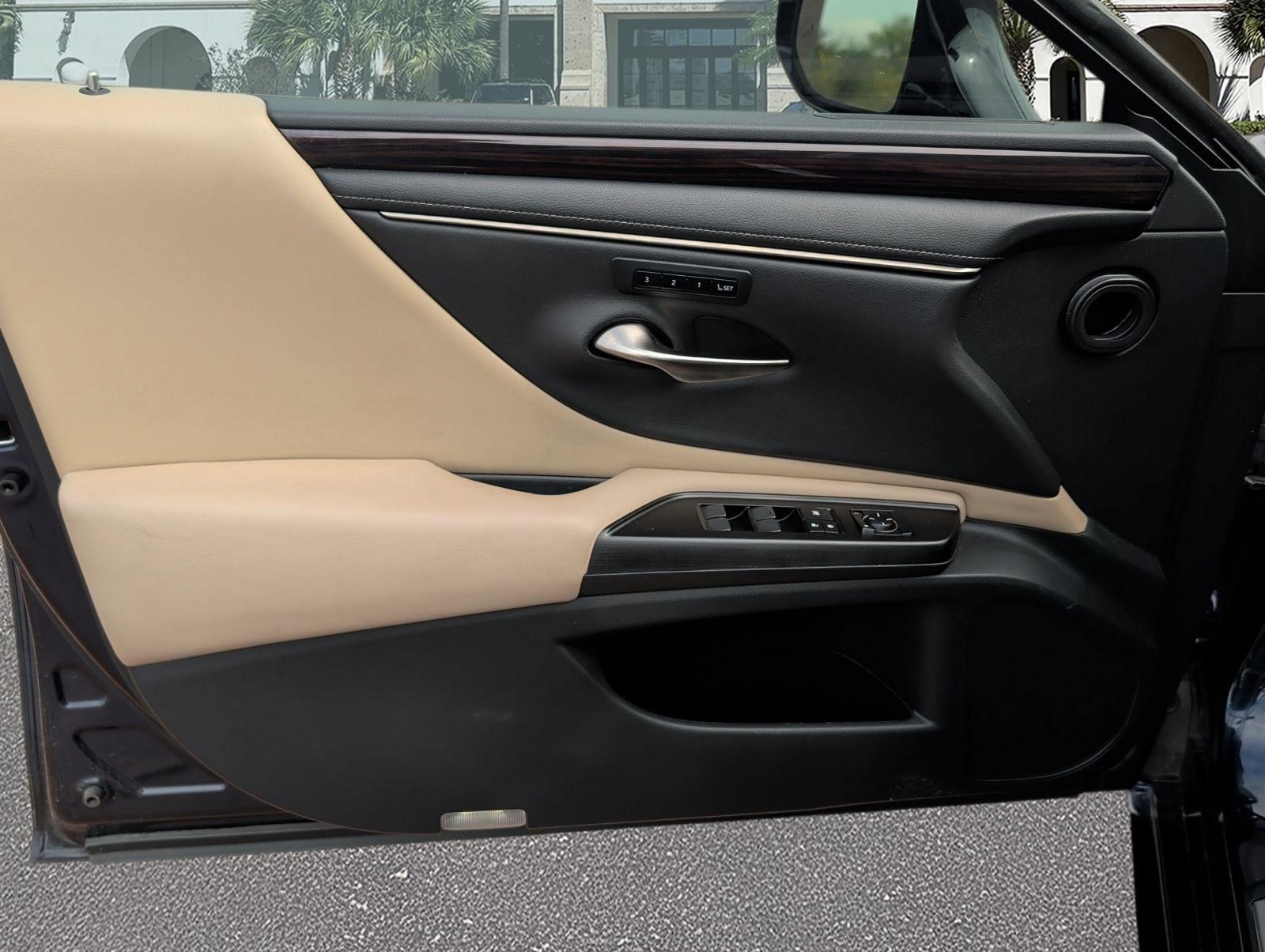 Used 2019 Lexus ES 350 FWD image 8
