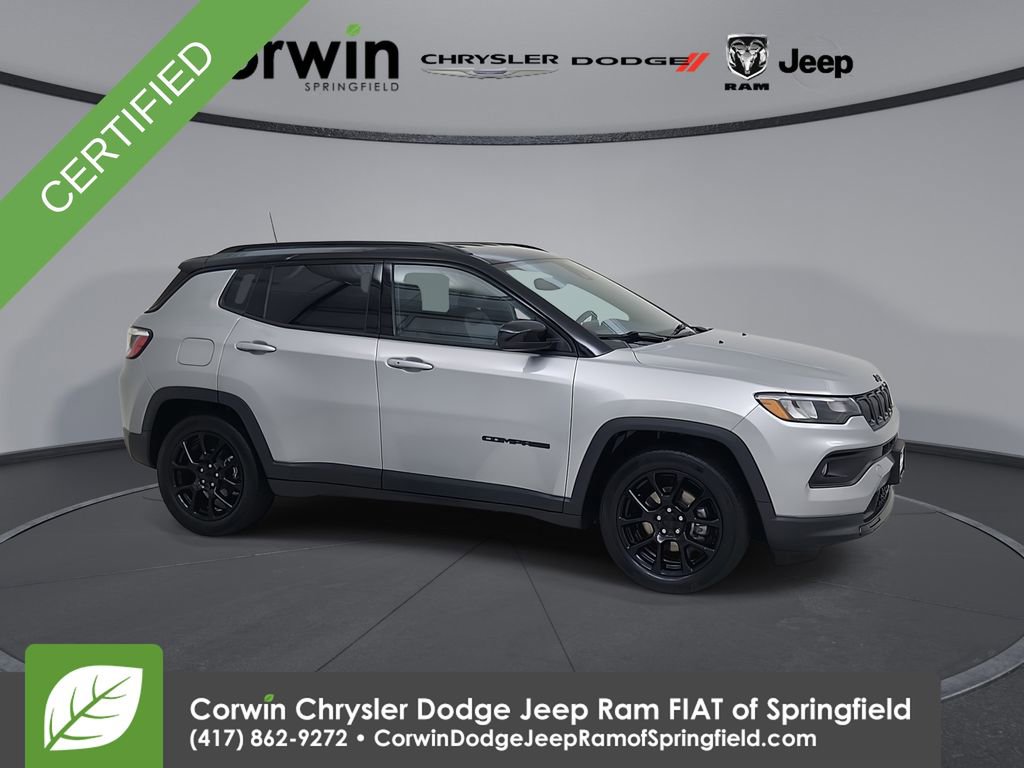 Used 2022 Jeep Compass Altitude image 1