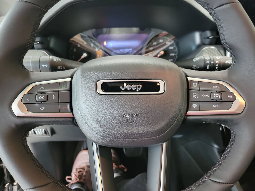 New 2026 Jeep Compass Limited AWD/4WD image 17
