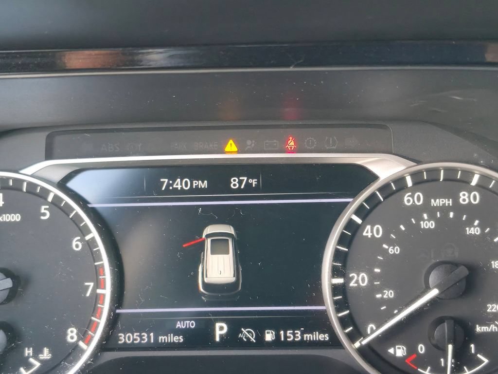 Used 2024 Nissan Pathfinder SV AWD/4WD image 13