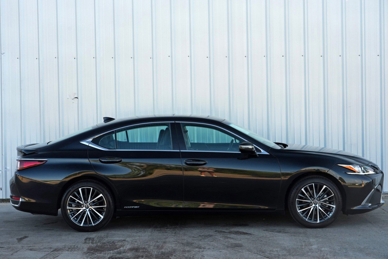 Used 2022 Lexus ES 300h w/ Premium Package FWD image 54