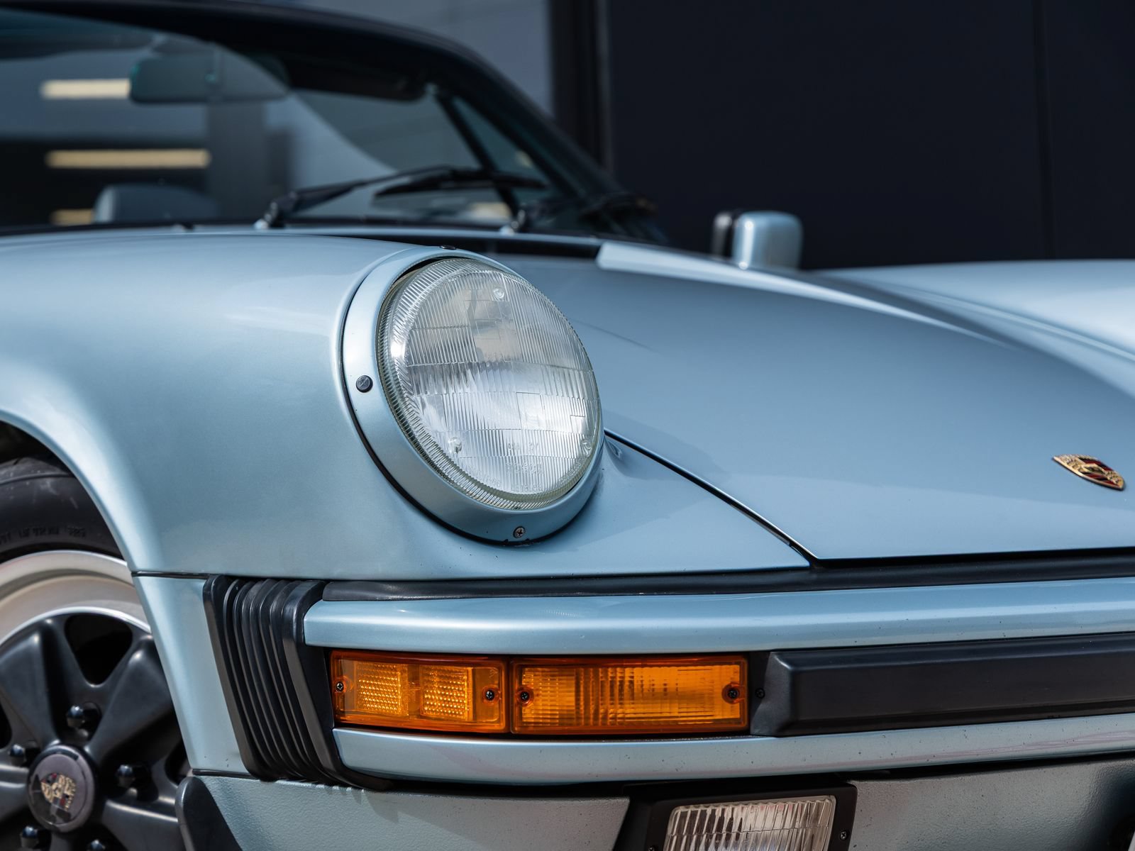 Used 1988 Porsche 911 Carrera RWD image 29