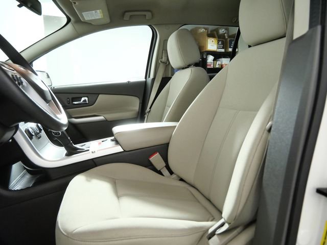 Used 2013 Ford Edge SE FWD image 16