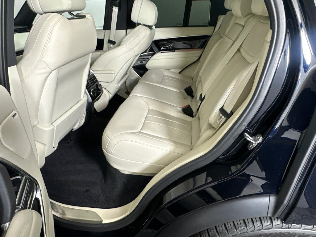 Used 2023 Land Rover Range Rover SE AWD/4WD image 21