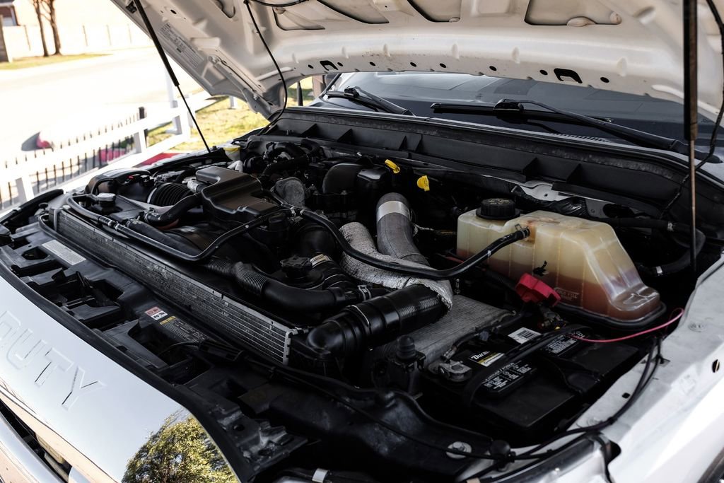 Used 2015 Ford F350 Lariat w/ Lariat Ultimate Package image 55