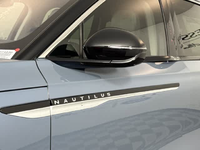 New 2026 Lincoln Nautilus Premier AWD/4WD image 27