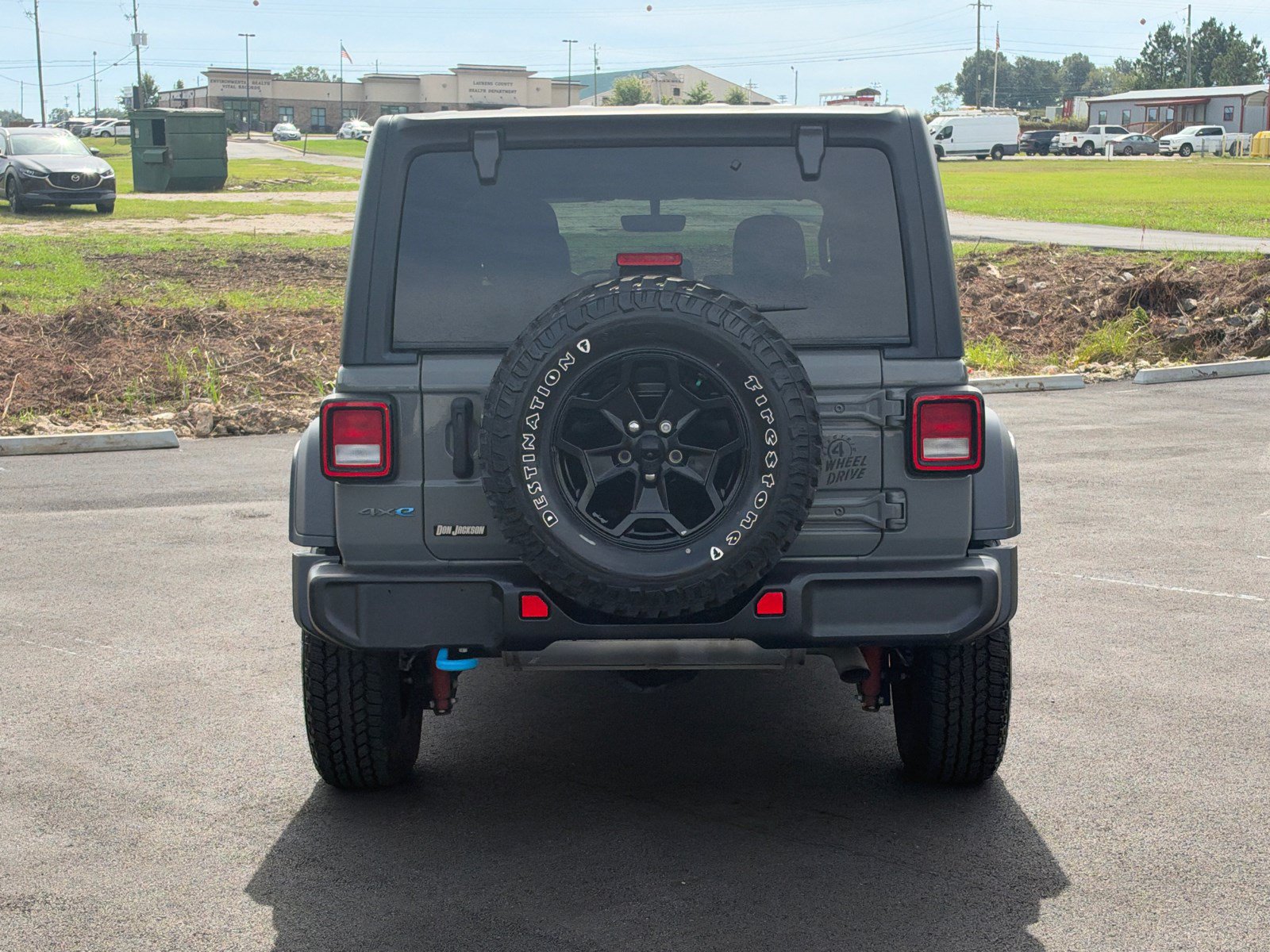 Used 2023 Jeep Wrangler Unlimited w/ 8.4" Radio Group AWD/4WD image 6