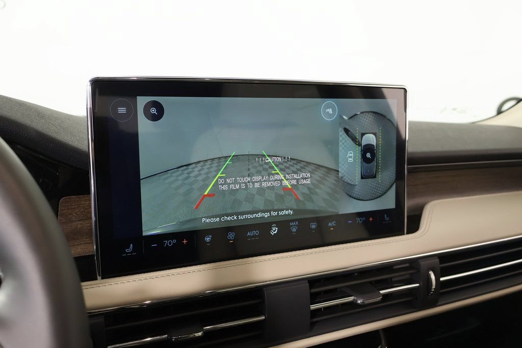 New 2026 Lincoln Corsair Reserve w/ Jet Appearance Package FWD image 6