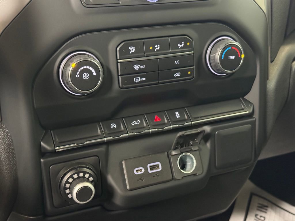 Used 2022 Chevrolet Silverado 1500 Custom image 34