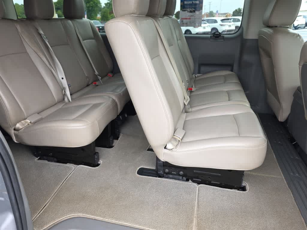 Used 2019 Nissan NV 3500 SL RWD image 12