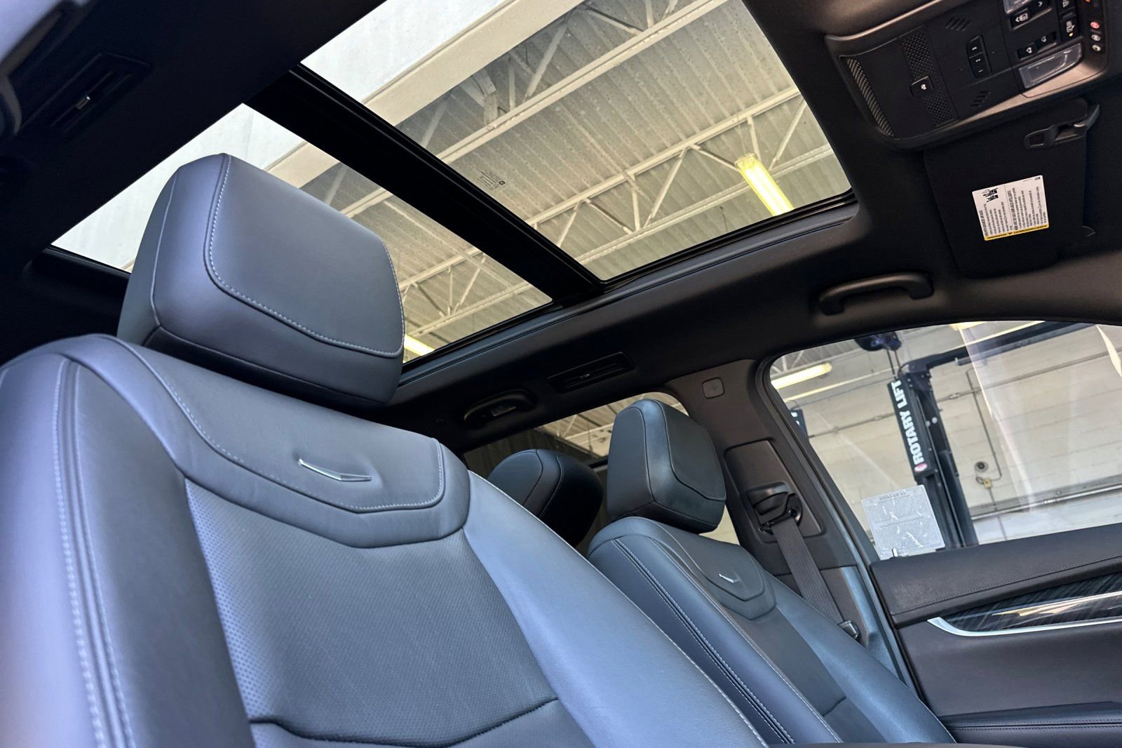 Used 2020 Cadillac XT6 Premium Luxury image 18