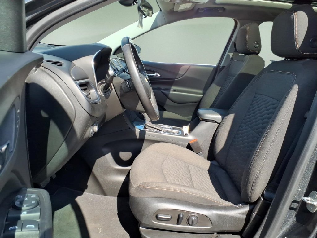 Used 2021 Chevrolet Equinox LT FWD image 17