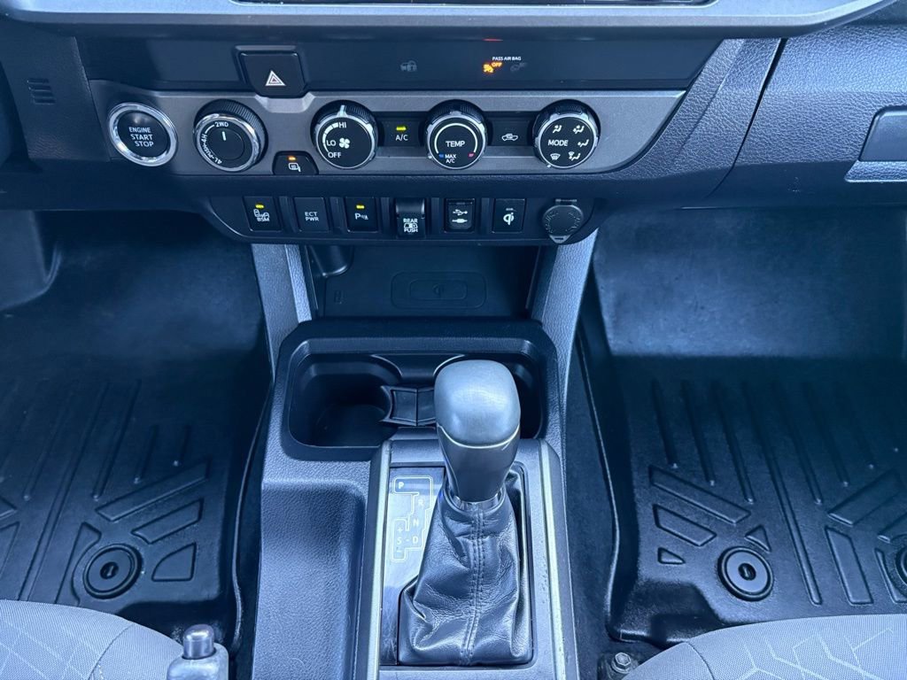Used 2019 Toyota Tacoma TRD Off-Road w/ Technology Package image 19
