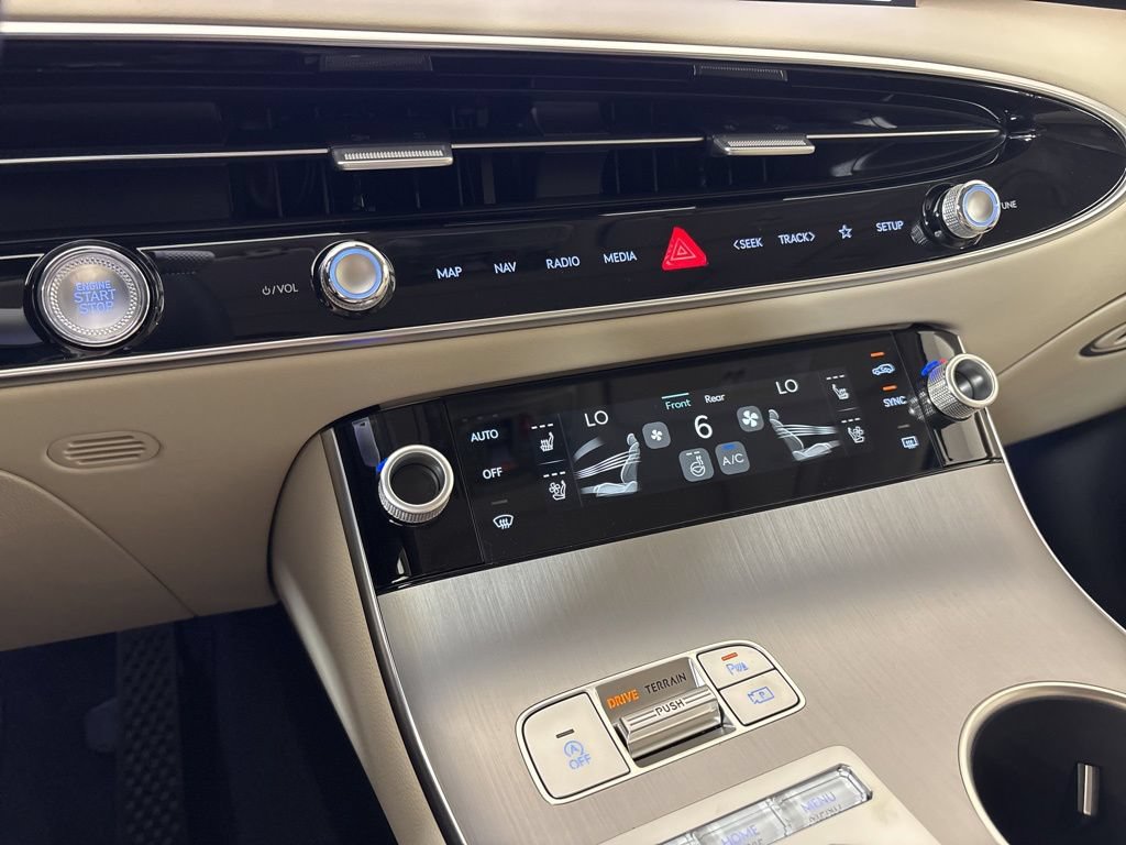 New 2026 Genesis GV70 2.5T Advanced AWD/4WD image 41