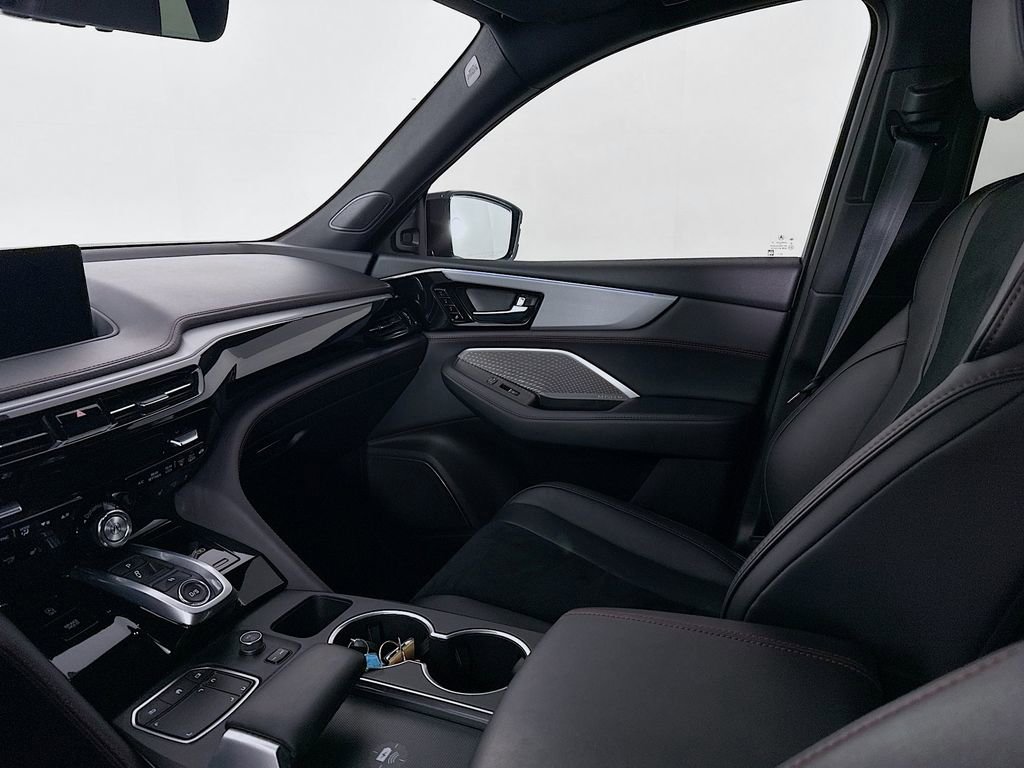 Used 2023 Acura MDX A-Spec image 23