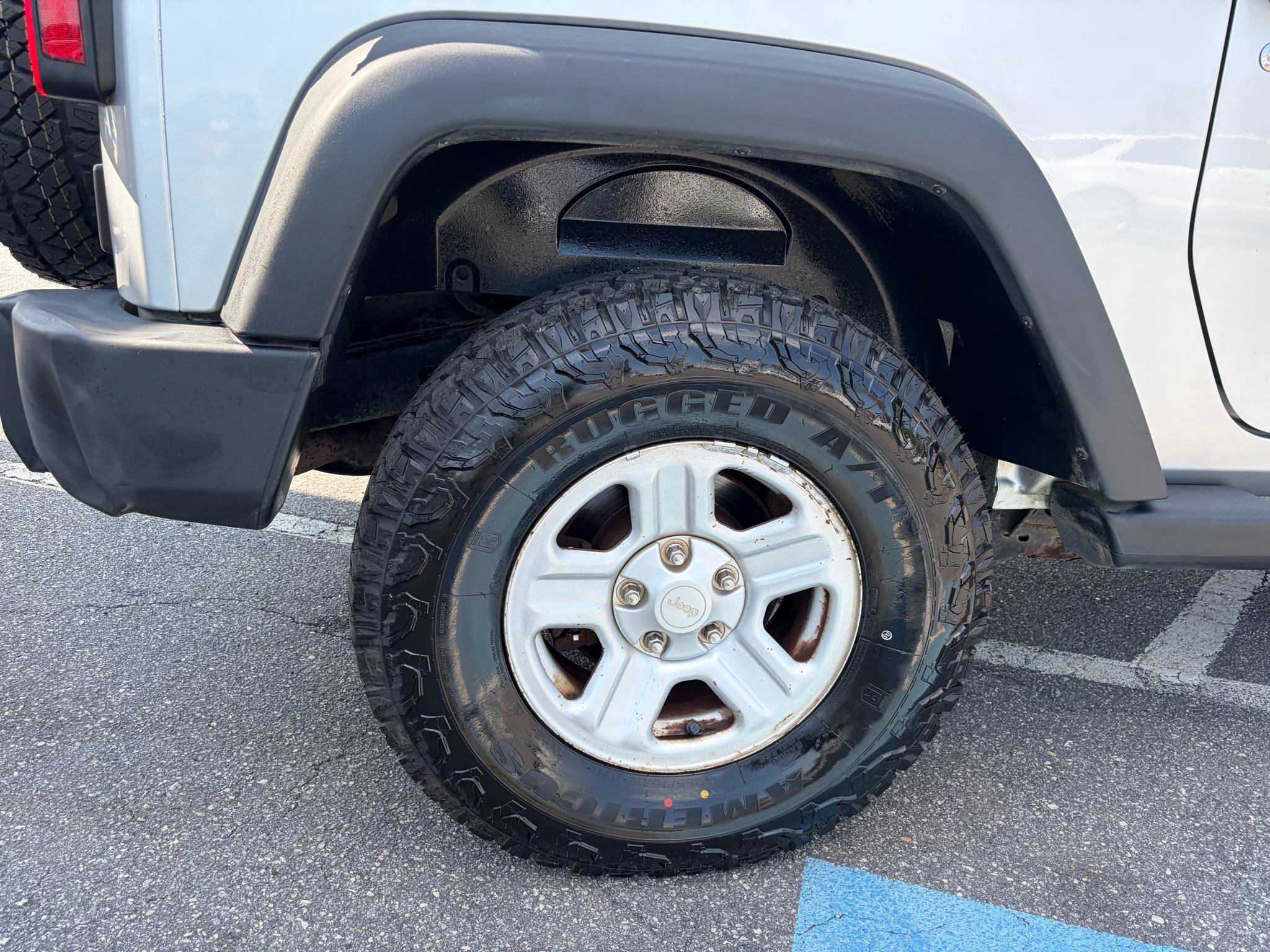 Used 2009 Jeep Wrangler X AWD/4WD image 44
