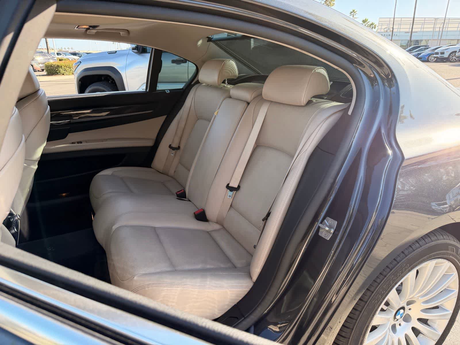 Used 2012 BMW 750Li image 10