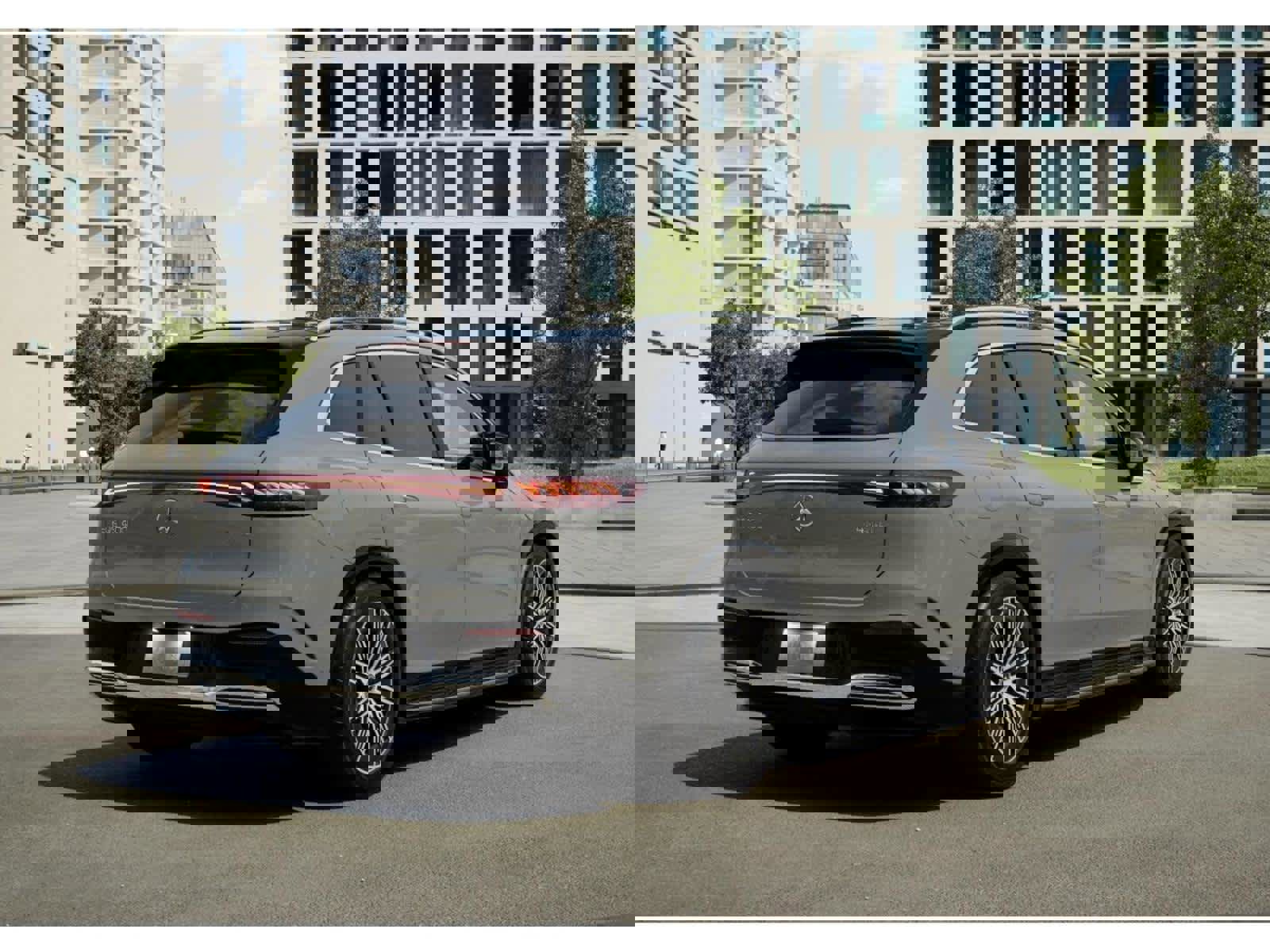 New 2026 Mercedes-Benz EQS 400 4MATIC SUV image 20