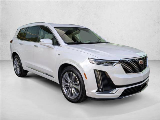 Used 2024 Cadillac XT6 Premium Luxury w/ Technology Package AWD/4WD image 3