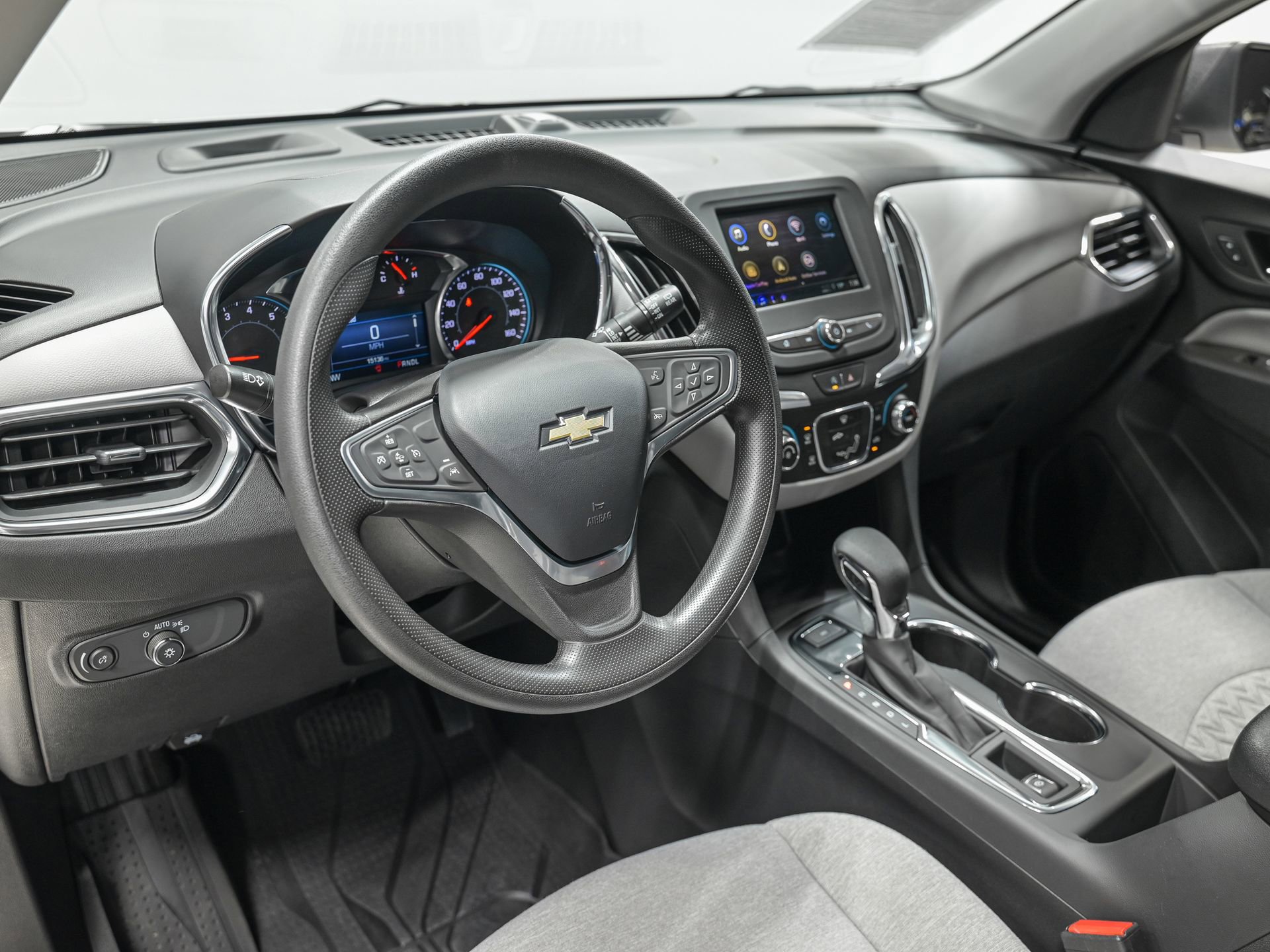 Used 2023 Chevrolet Equinox LS w/ LS Convenience Package image 17