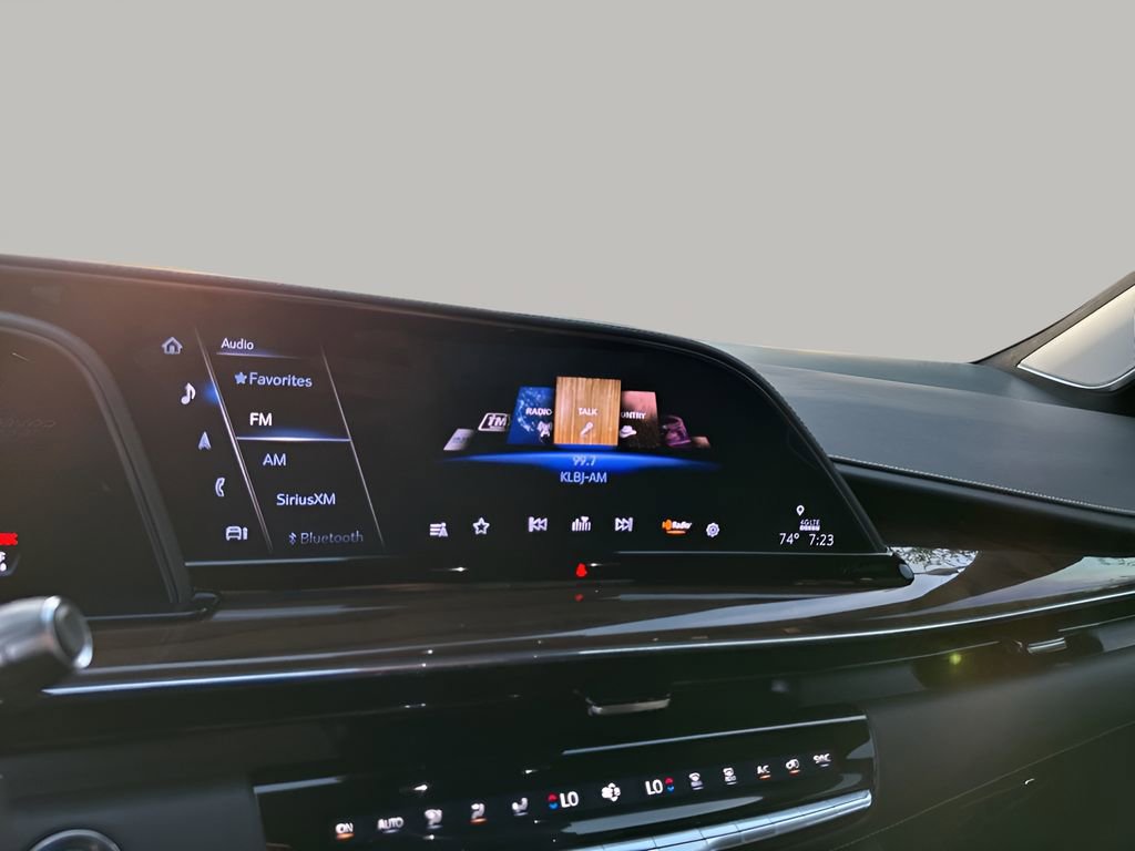 Used 2024 Cadillac Escalade Sport Platinum w/ LPO, ONYX Package image 37